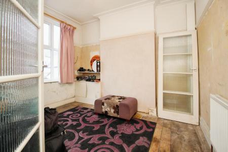 2 bedroom Terraced House for sale in Woodville Road, Leicester, LE3