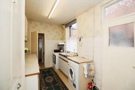 2 bedroom Terraced House for sale in Woodville Road, Leicester, LE3