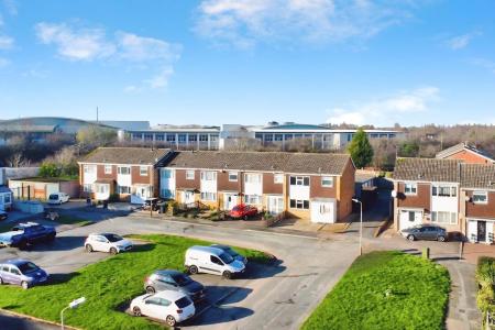 3 bedroom End of terrace house for sale in Ashlyns Rise, Leicester, LE3