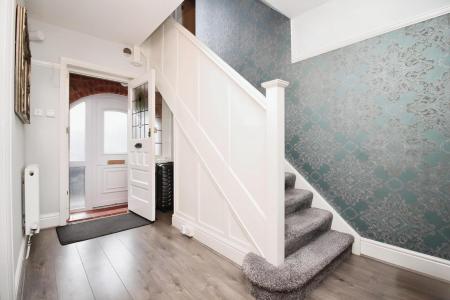 4 bedroom Detached house for sale in 4 Hilders Road, Western Park, LE3