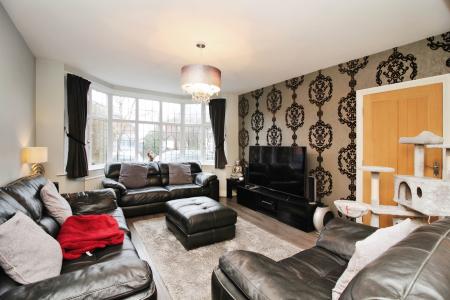 4 bedroom Detached house for sale in 4 Hilders Road, Western Park, LE3