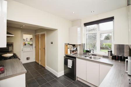 4 bedroom Detached house for sale in 4 Hilders Road, Western Park, LE3