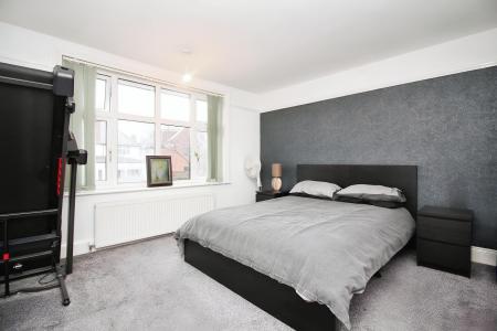 4 bedroom Detached house for sale in 4 Hilders Road, Western Park, LE3