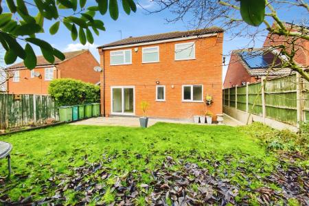 4 bedroom Detached house for sale in Marigold Way, Narborough, LE19