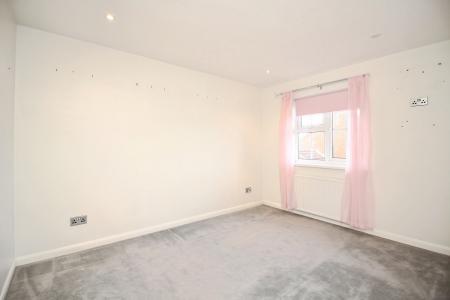 4 bedroom Detached house for sale in Marigold Way, Narborough, LE19