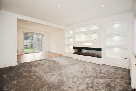 4 bedroom Detached house for sale in Marigold Way, Narborough, LE19