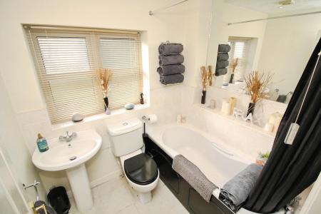 3 bedroom Semi-detached house for sale in Goodheart Way, Thorpe Astley, LE3