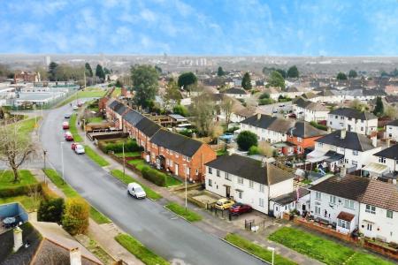 3 bedroom Semi-detached house for sale in Pindar Road, New Parks, Leicester, LE3