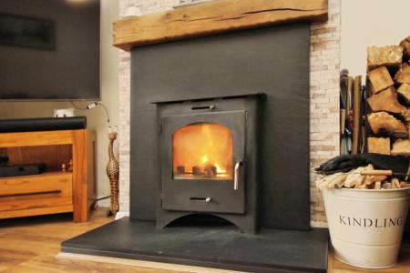 3 bedroom Semi-detached house for sale in Pindar Road, New Parks, Leicester, LE3