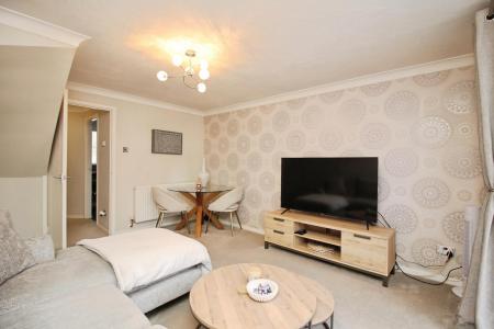 2 bedroom Town house for sale in Durban Road, Thurcaston Park, Leicester, LE4