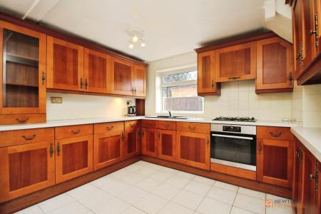 3 bedroom Semi-detached house for sale in Regents Walk, Leicester Forest East, LE3