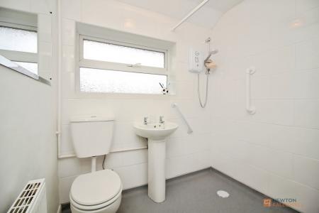 3 bedroom Semi-detached house for sale in Regents Walk, Leicester Forest East, LE3