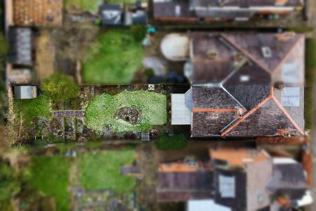 4 bedroom Semi-detached house for sale in Mellor Road, Western Park, Leicester, LE3