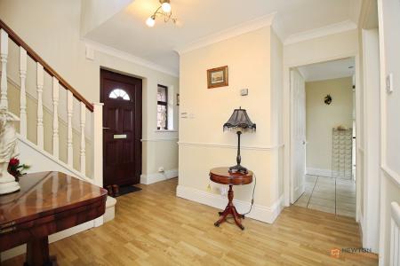 5 bedroom Detached house for sale in Station Road, Desford, LE9