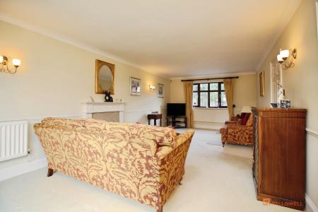 5 bedroom Detached house for sale in Station Road, Desford, LE9