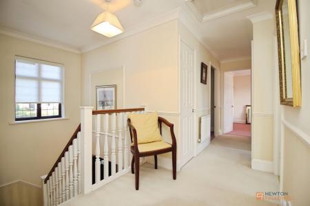 5 bedroom Detached house for sale in Station Road, Desford, LE9