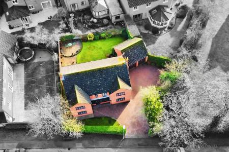 5 bedroom Detached house for sale in Station Road, Desford, LE9