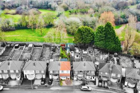 3 bedroom Semi-detached house for sale in Ravenhurst Road, Braunstone Town, LE3