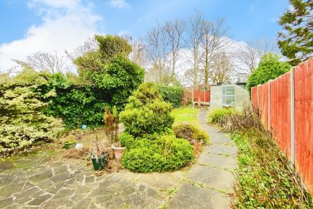 3 bedroom Semi-detached house for sale in Ravenhurst Road, Braunstone Town, LE3