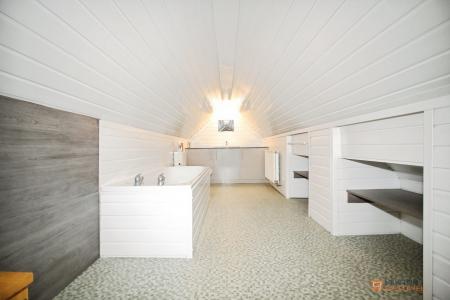 4 bedroom Semi-detached house for sale in Imperial Avenue, Braunstone, LE3