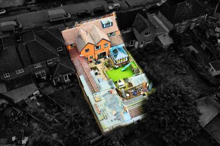 4 bedroom Semi-detached house for sale in Imperial Avenue, Braunstone, LE3