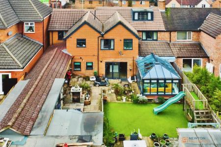 4 bedroom Semi-detached house for sale in Imperial Avenue, Braunstone, LE3