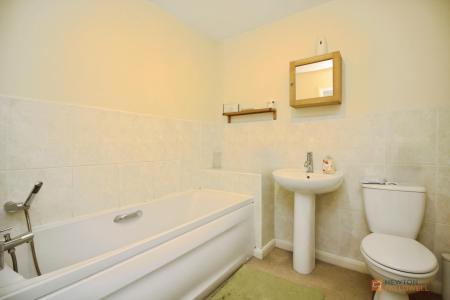 4 bedroom Town house for sale in Livingstone Lane, Earl Shilton, LE9