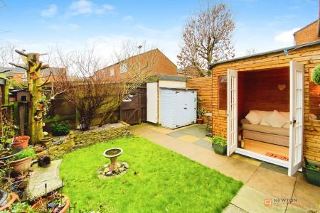 2 bedroom Terraced House for sale in Clifford Street, Leicester, LE3