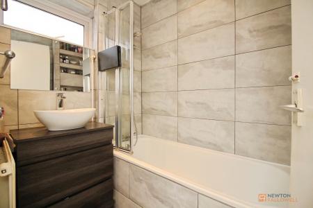 2 bedroom Terraced House for sale in Clifford Street, Leicester, LE3