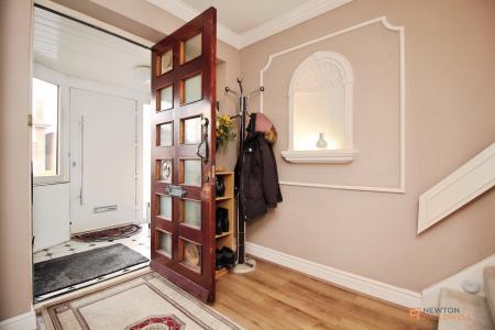 3 bedroom Detached house for sale in The Osiers, Braunstone Town, LE3