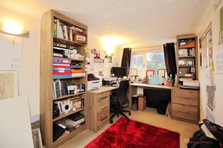 3 bedroom Detached house for sale in The Osiers, Braunstone Town, LE3