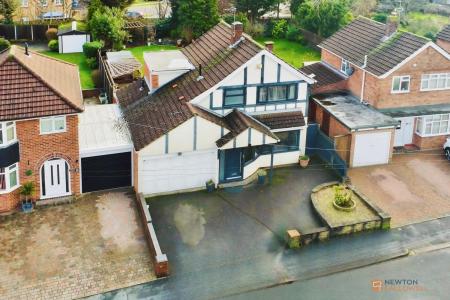 3 bedroom Detached house for sale in The Osiers, Braunstone Town, LE3
