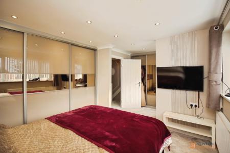 3 bedroom Detached house for sale in The Osiers, Braunstone Town, LE3