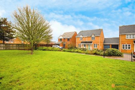 2 bedroom Semi-detached house for sale in Gavin Close, Thorpe Astley, LE3