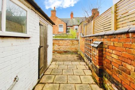 3 bedroom Terraced House for sale in Harrow Road, Off Fosse Road South, Leicester, LE3