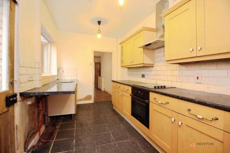 3 bedroom Terraced House for sale in Harrow Road, Off Fosse Road South, Leicester, LE3