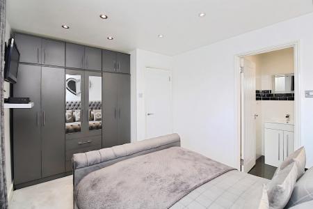 4 bedroom Detached house for sale in Cooke Close, Thorpe Astley, LE3