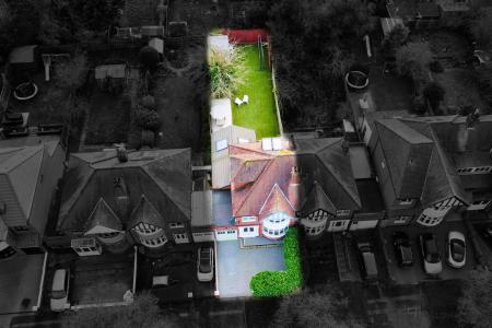 4 bedroom Semi-detached house for sale in Hinckley Road, Western Park, LE3