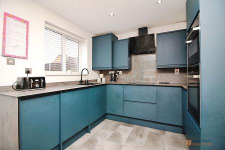 3 bedroom Semi-detached house for sale in Burchnall Road, Leicester, LE3