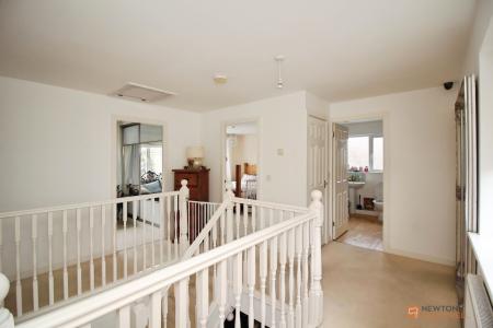 5 bedroom Detached house for sale in Barons Close, Kirby Muxloe, LE9