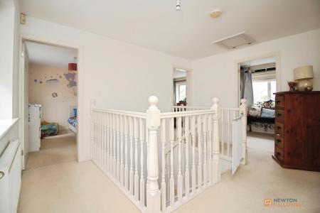 5 bedroom Detached house for sale in Barons Close, Kirby Muxloe, LE9