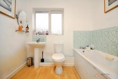 5 bedroom Detached house for sale in Barons Close, Kirby Muxloe, LE9