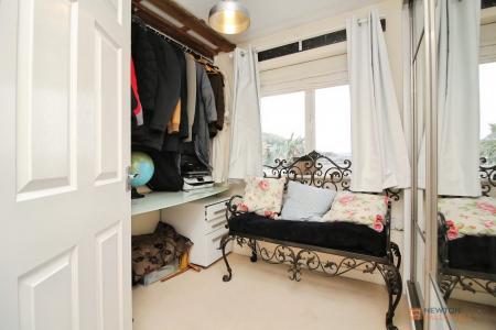 5 bedroom Detached house for sale in Barons Close, Kirby Muxloe, LE9