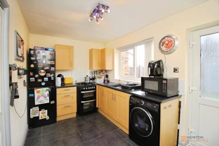 2 bedroom End of terrace house for sale in Hawthorne Way, Barwell, LE9