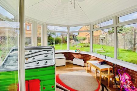 4 bedroom Detached house for sale in Foxon Way, Thorpe Astley, LE3