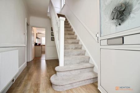 3 bedroom Semi-detached house for sale in Braunstone Lane, Leicester, LE3