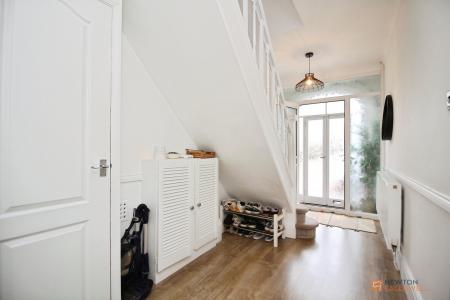 3 bedroom Semi-detached house for sale in Braunstone Lane, Leicester, LE3