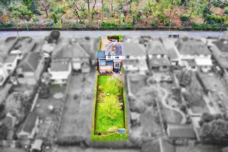 3 bedroom Semi-detached house for sale in Braunstone Lane, Leicester, LE3