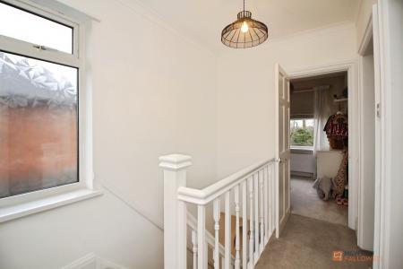 3 bedroom Semi-detached house for sale in Braunstone Lane, Leicester, LE3