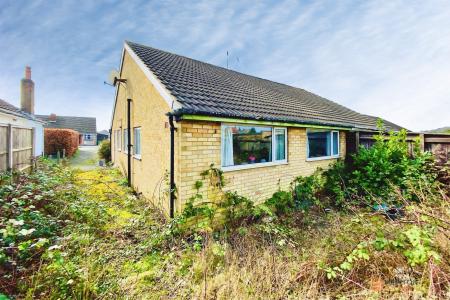 3 bedroom Semi-detached bungalow for sale in Hat Road, Braunstone Town, LE3